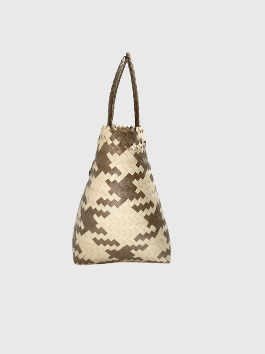 ブラウン ベージュ 千鳥柄 エンボス ハンドバッグ