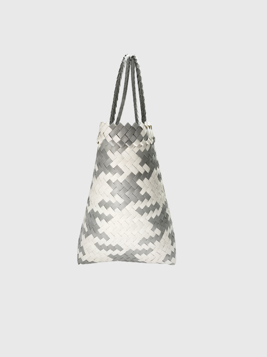 グレー ホワイト 千鳥柄 エンボス ハンドバッグ