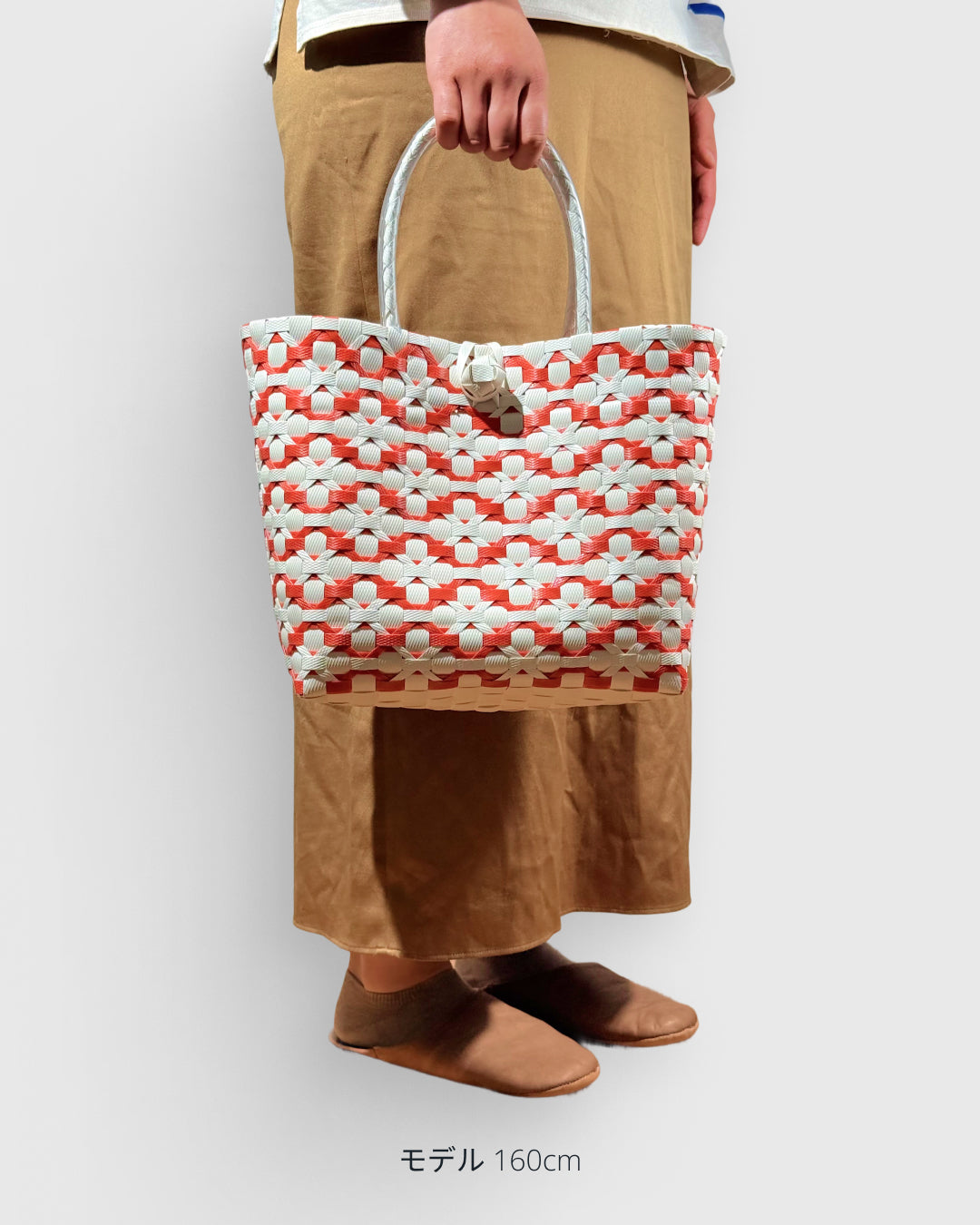 レッド ブルー エンボス ハンドバッグ M