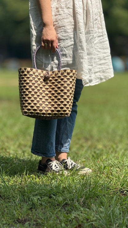 ピンク ベージュ エンボス ハンドバッグ