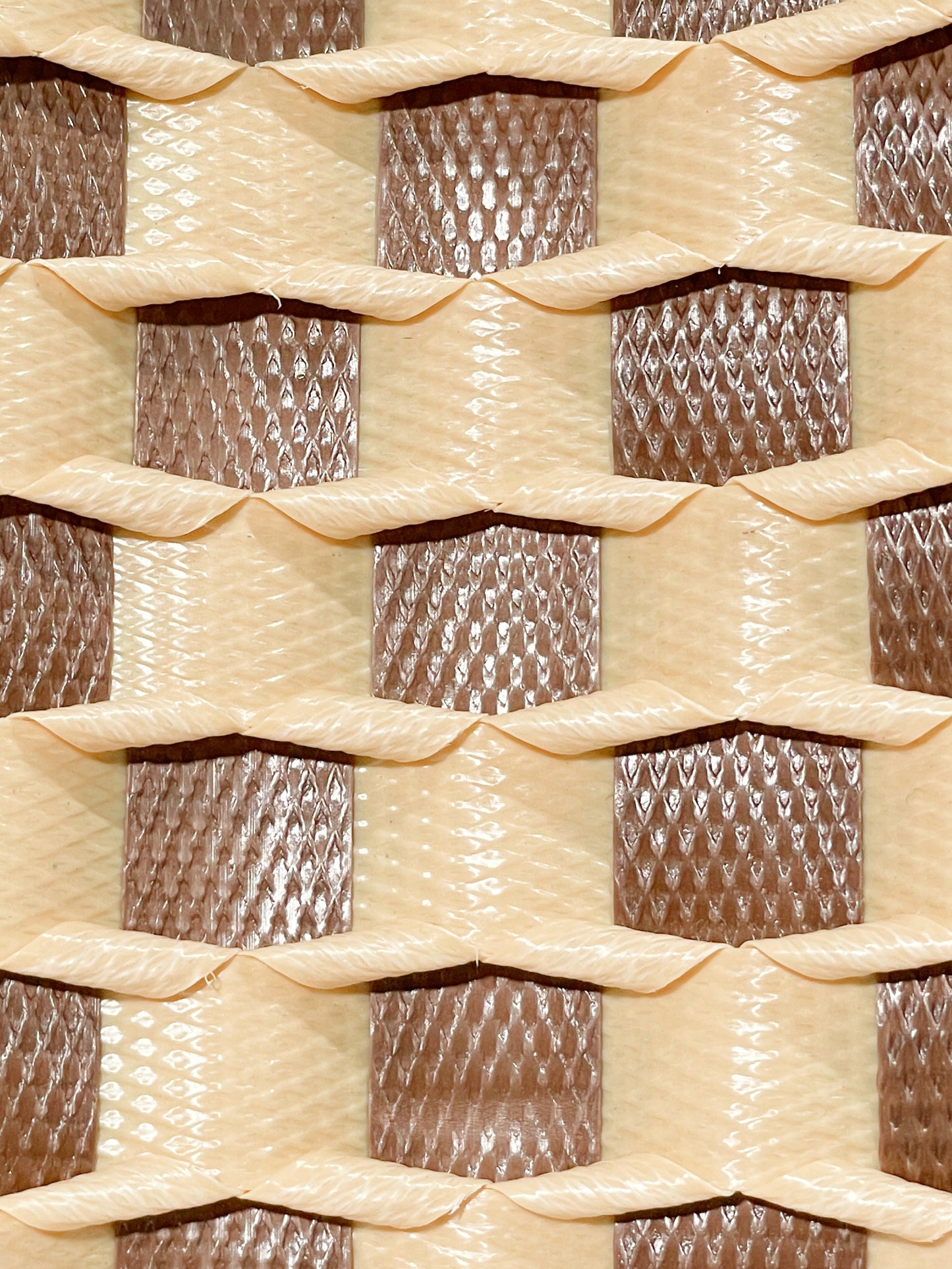 ブラウン ベージュ エンボス ミニ ハンドバッグ