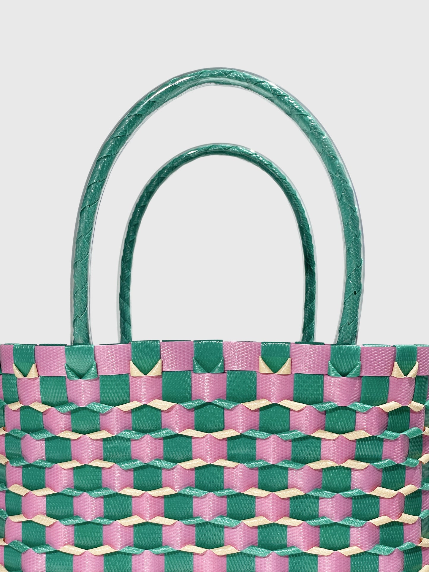グリーン ピンク エンボス ハンドバッグ